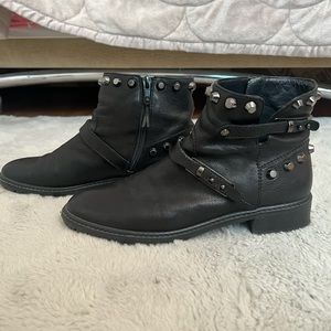 Stuart weitzman boots